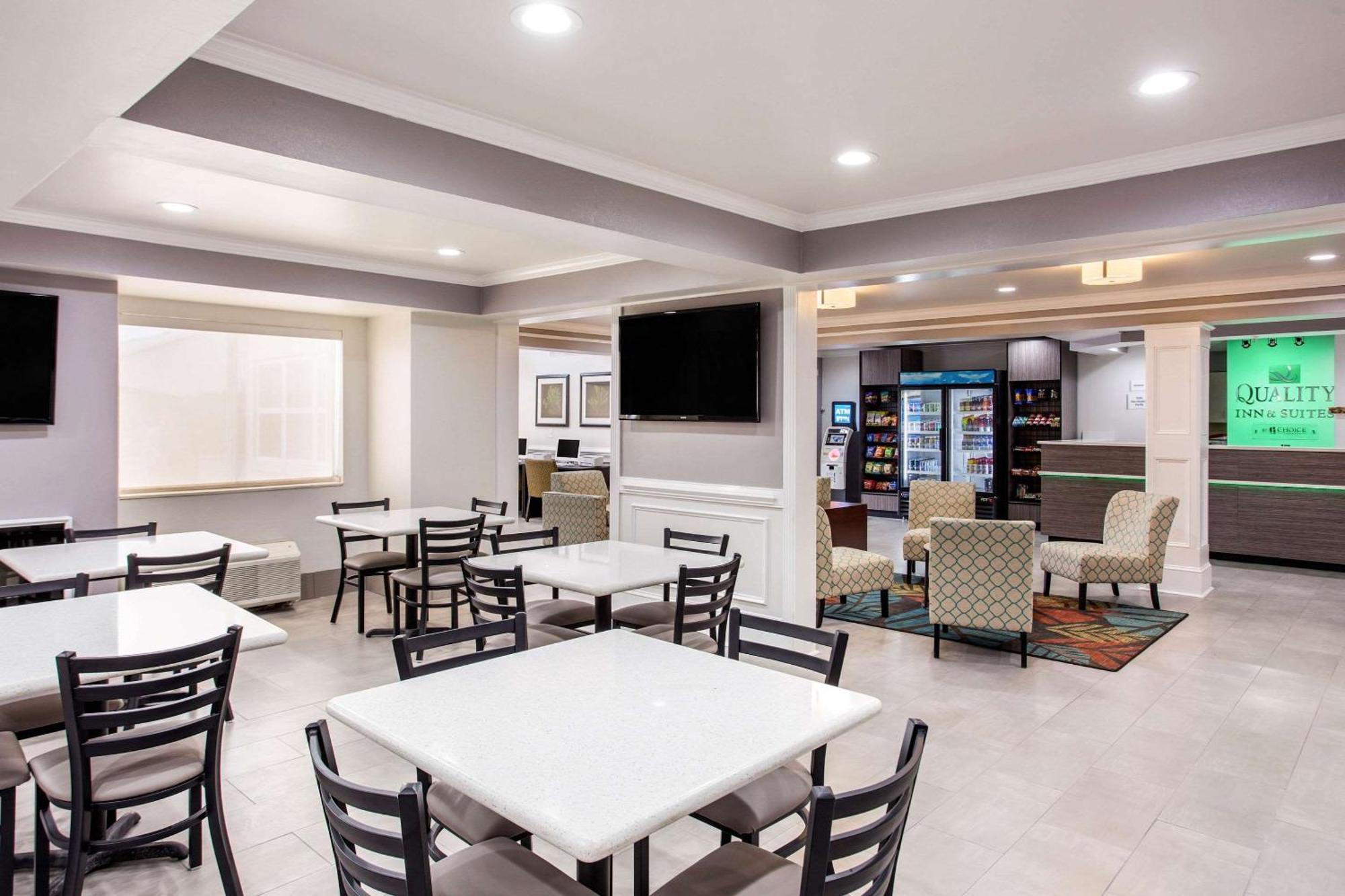 Quality Inn & Suites Myrtle Beach Near Outlets Экстерьер фото