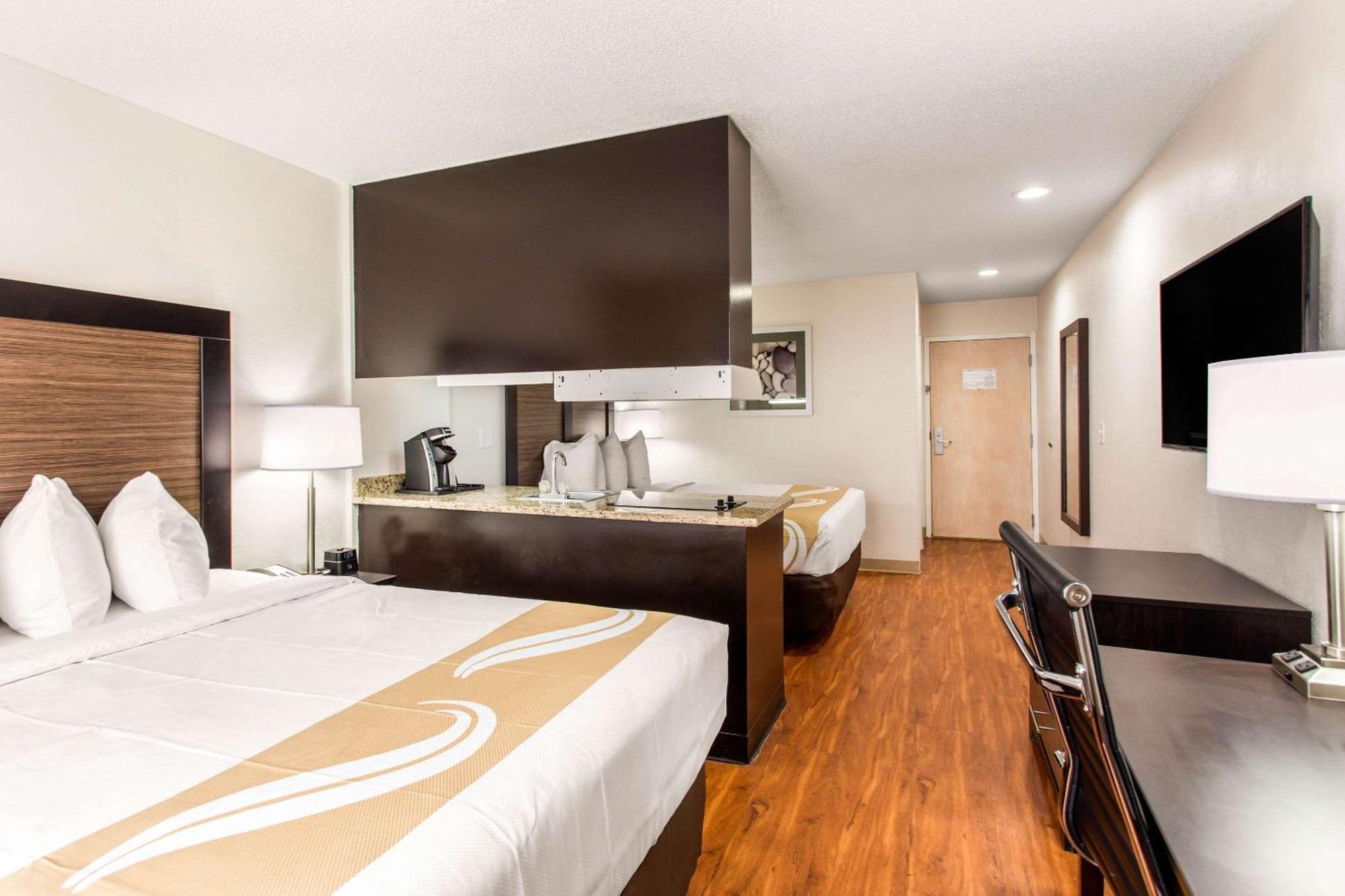 Quality Inn & Suites Myrtle Beach Near Outlets Экстерьер фото