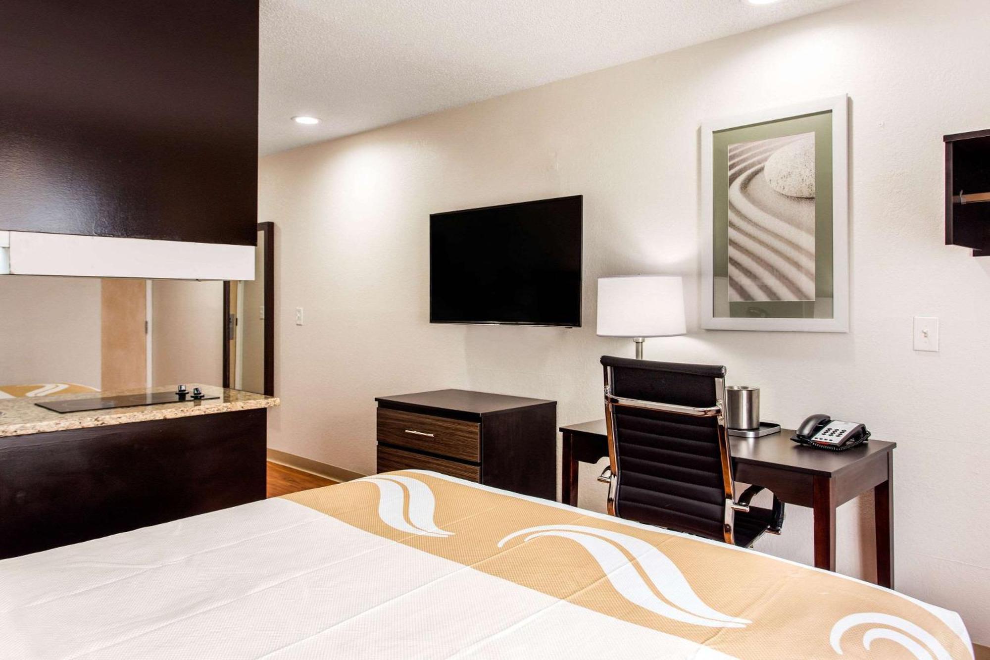 Quality Inn & Suites Myrtle Beach Near Outlets Экстерьер фото
