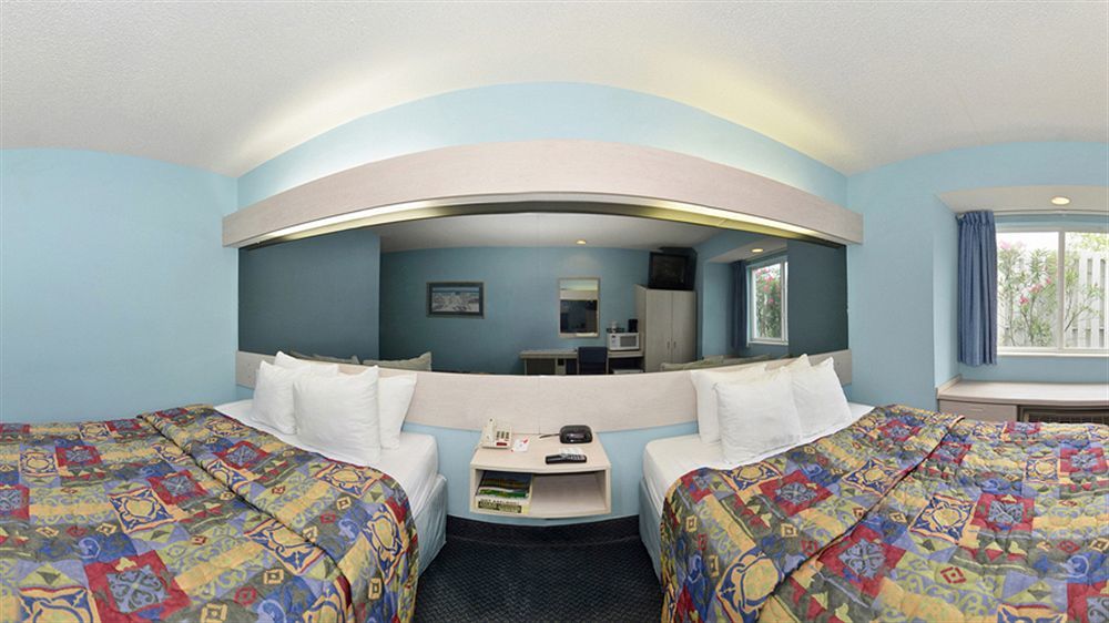 Quality Inn & Suites Myrtle Beach Near Outlets Экстерьер фото