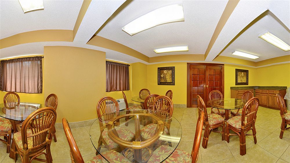 Quality Inn & Suites Myrtle Beach Near Outlets Экстерьер фото