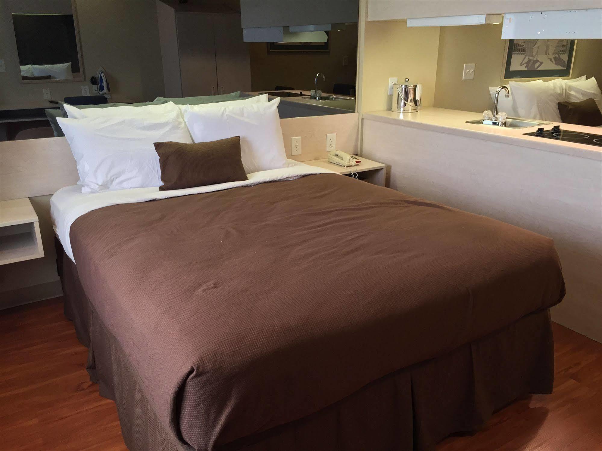 Quality Inn & Suites Myrtle Beach Near Outlets Экстерьер фото
